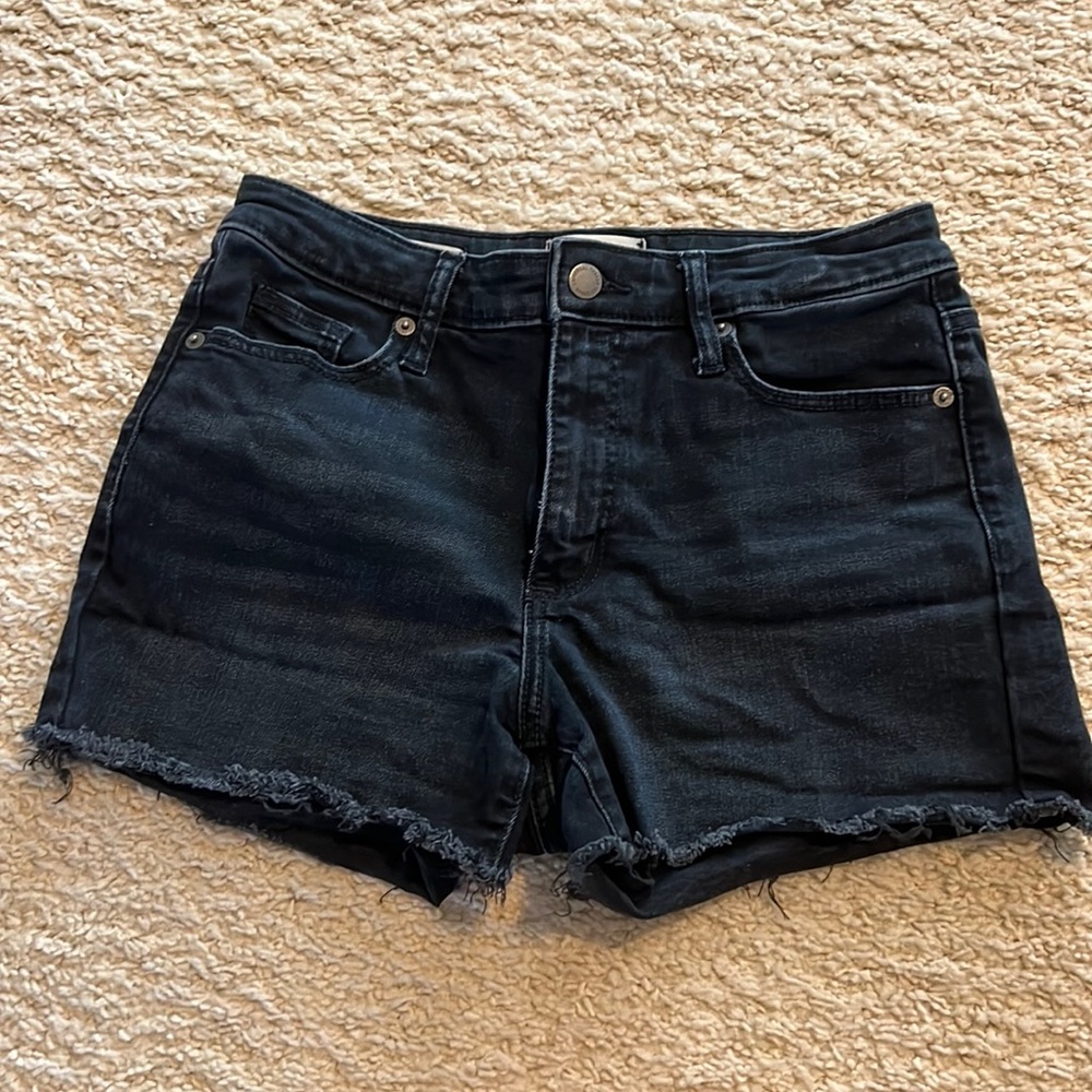 Black wash jean shorts